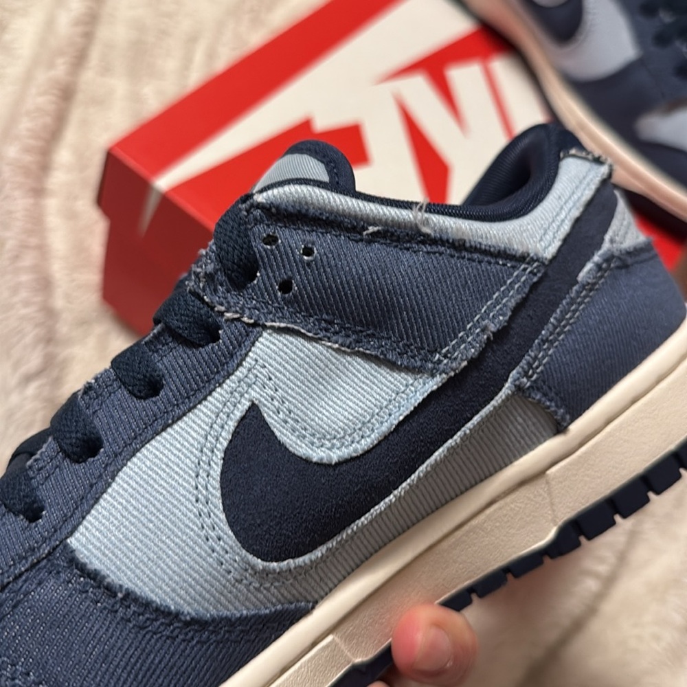 Nike Dunk Low Retro SE - Picture 10 of 13